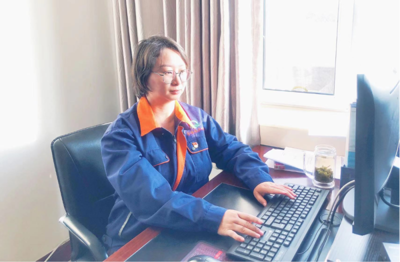 省物產(chǎn)集團(tuán)黨務(wù)工作者、先進(jìn)模范持續(xù)熱議黨的二十大精神（二）